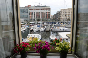 Casa del Porto al Borgo Marinari Napoli
